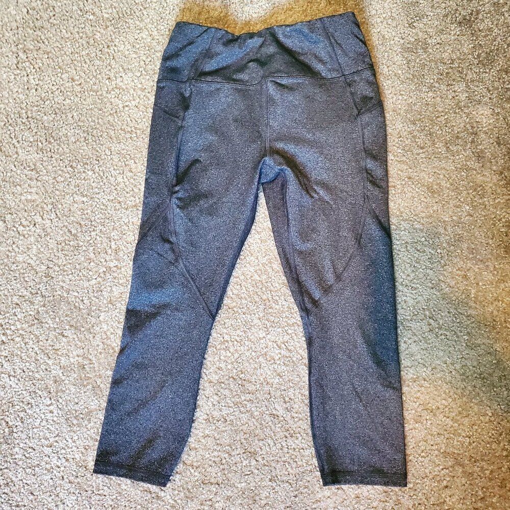 Reebok Dark Heather Grey Capri Leggings MED